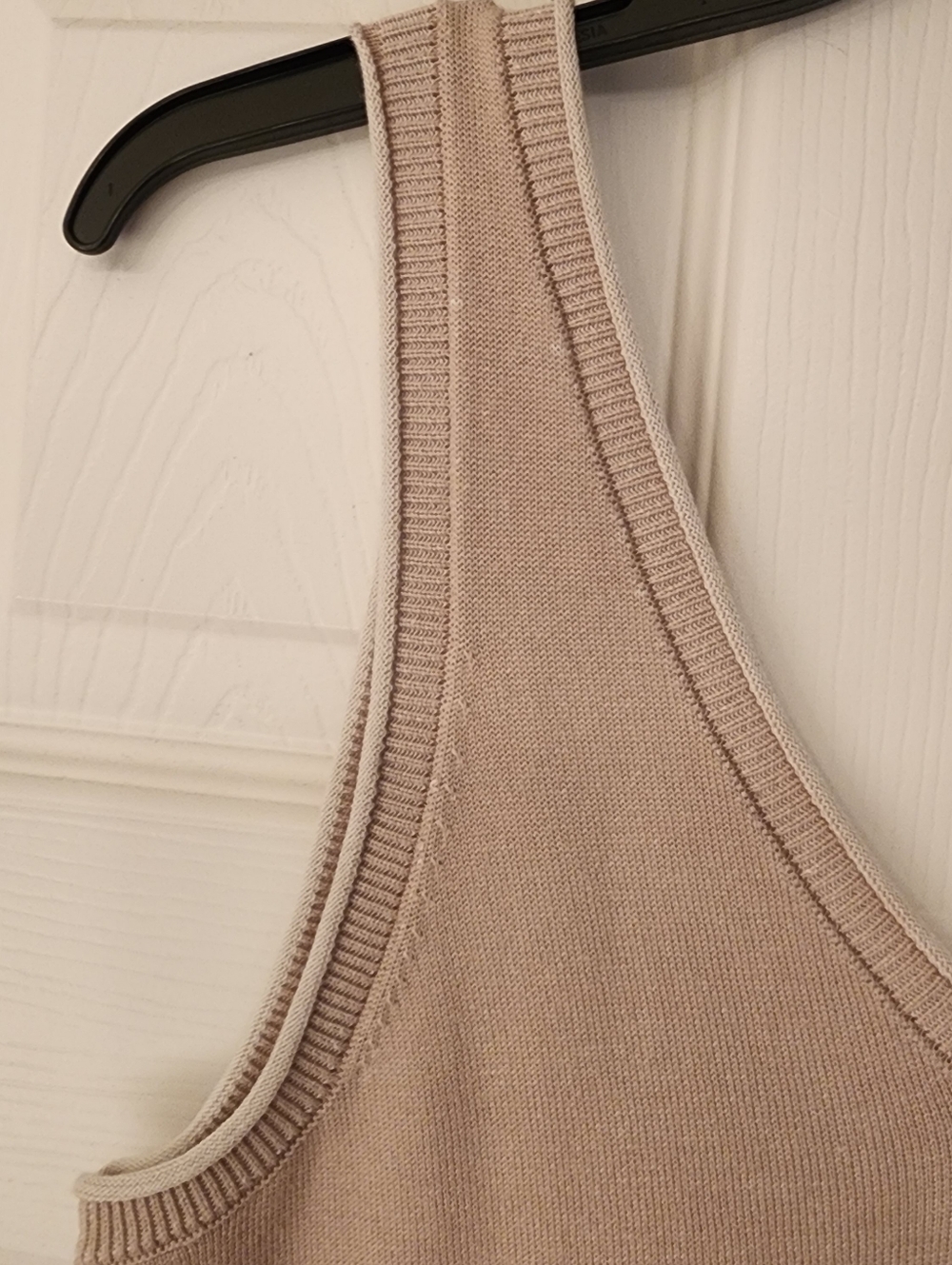 Bobi BLACK Vneck Tank Sweater In Taupe Size Small - Picture 4 of 11